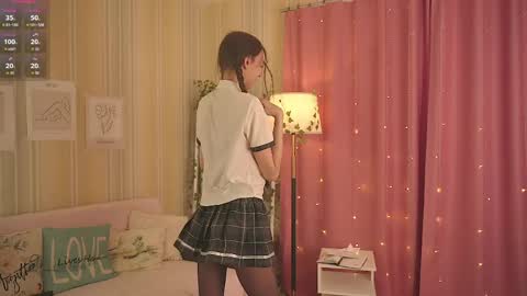 Chloe online show from April 11, 12:42 pm