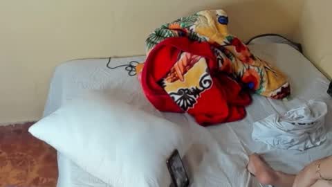 Snapshot of stefan_litleee chatting on December 6, 8:34 pm julieth-cancer online show from December 6, 8:34 pm