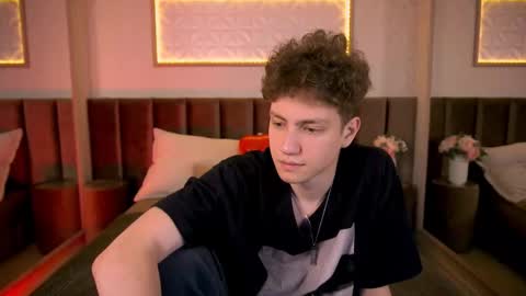 Esrefan online show from February 21, 8:12 pm