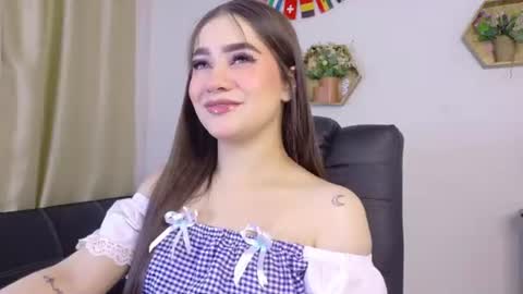 stefannycipriani_ online show from June 24, 4:03 pm