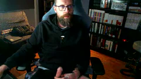 MeStef online show from May 8, 8:36 pm