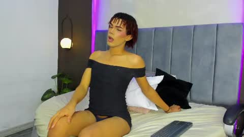 Steicy online show from July 25, 1:09 pm