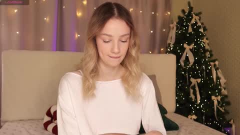 My name is Stella Nice to meet you  Fav Pattern is 111  boobs are real online show from December 10, 10:28 am