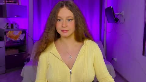 Stella online show from October 2, 12:26 pm