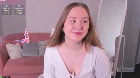 Stella online show from March 22, 1:20 am