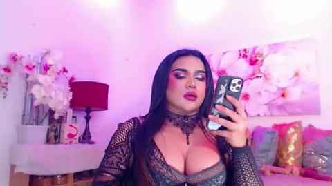 CALL ME STELLA online show from March 26, 7:13 am