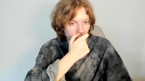 S T E L L A online show from February 24, 9:45 am