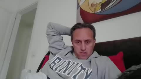 sten015 online show from October 9, 12:21 pm