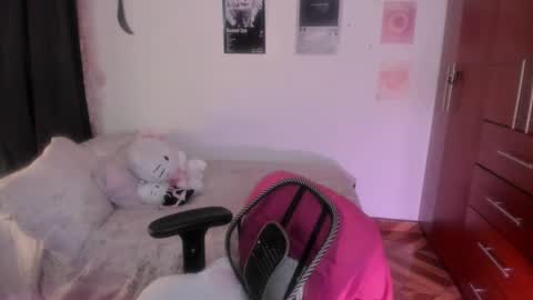 Stephanie  online show from February 25, 1:31 am