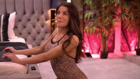 Steph online show from March 12, 9:46 am