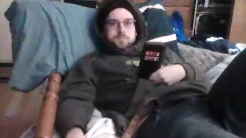 Snapshot of sterben13v chatting on January 2, 12:23 am Ian23602 online show from January 2, 12:23 am