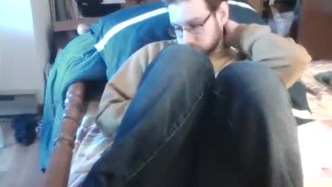 Snapshot of sterben13v chatting on February 13, 9:39 pm Ian23602 online show from February 13, 9:39 pm