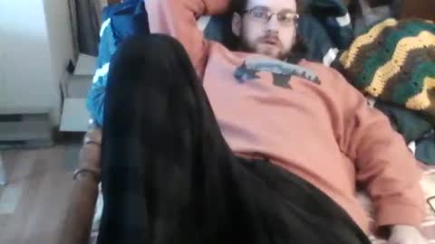 Snapshot of sterben13v chatting on February 15, 3:50 pm Ian23602 online show from February 15, 3:50 pm