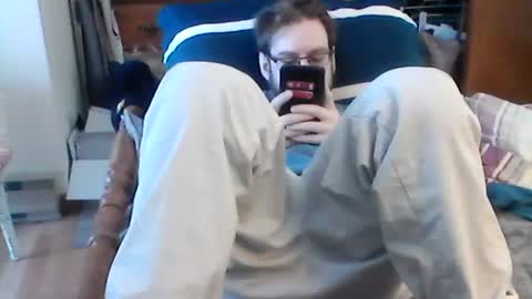 Snapshot of sterben13v chatting on February 22, 5:13 pm Ian23602 online show from February 22, 5:13 pm