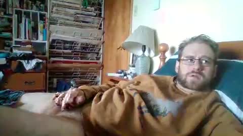 Snapshot of sterben13v chatting on October 24, 4:52 pm Ian23602 online show from October 24, 4:52 pm