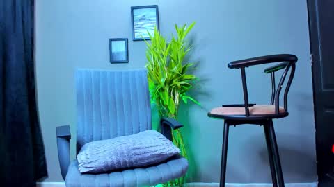 Steve  online show from October 7, 12:45 pm