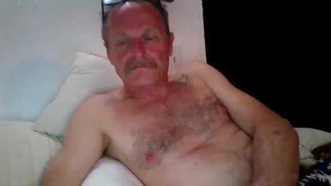 steven626708 online show from March 8, 3:43 am