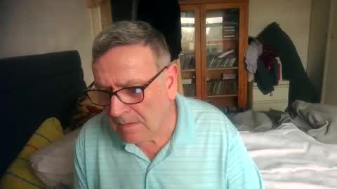 slave for computer control online show from February 13, 11:57 am