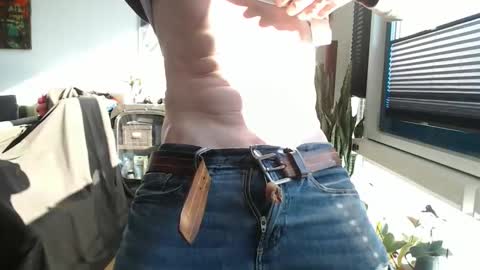 Snapshot of steveo_85 chatting on February 8, 9:46 am white beef online show from February 8, 9:46 am