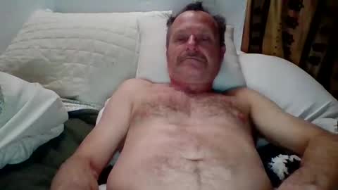 steviehard7 online show from January 10, 11:15 am