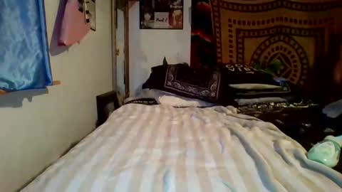 steviehard7 online show from March 10, 7:44 am