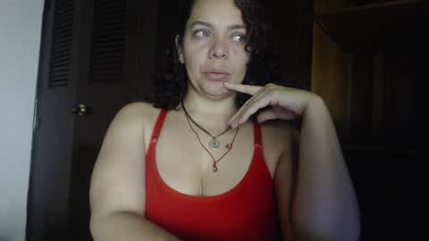 Snapshot of sthepany_gold chatting on September 17, 12:36 am sthepany_gold online show from September 17, 12:36 am