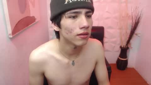 Stich online show from March 19, 6:08 am