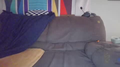 Snapshot of stickywhiteslime chatting on October 16, 5:34 pm stickywhiteslime online show from October 16, 5:34 pm