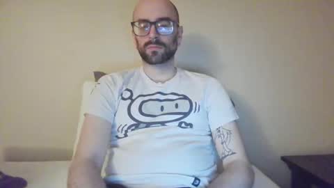 Snapshot of stickywhiteslime chatting on October 27, 3:06 am stickywhiteslime online show from October 27, 3:06 am