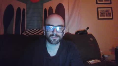 Snapshot of stickywhiteslime chatting on October 28, 9:32 am stickywhiteslime online show from October 28, 9:32 am