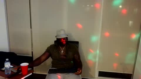 stimulate999430 online show from April 26, 8:23 am