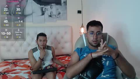 STIV AND TACZU online show from December 2, 3:08 am