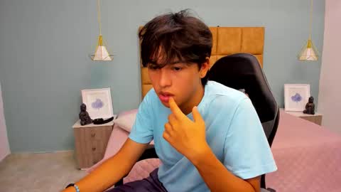 Stiwen online show from February 13, 1:25 pm