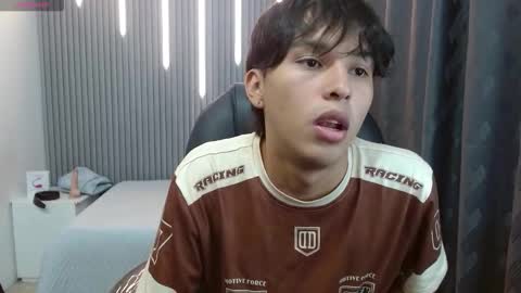 Stiwen online show from March 6, 9:47 pm