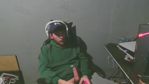 Snapshot of stonedpanda77 chatting on January 10, 5:37 am stonedpanda77 online show from January 10, 5:37 am