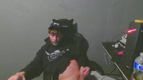 Snapshot of stonedpanda77 chatting on January 16, 4:17 am stonedpanda77 online show from January 16, 4:17 am