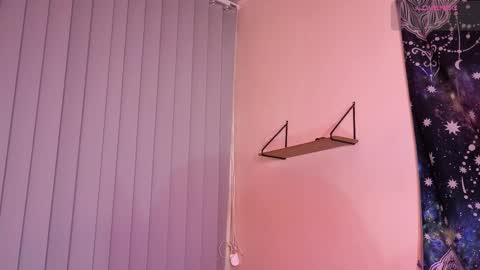 Liz online show from November 20, 9:23 pm