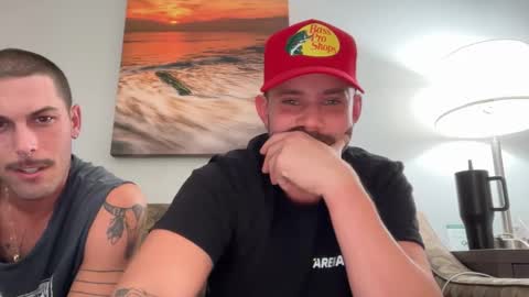 Snapshot of str8boredboys chatting on October 28, 3:07 am str8boredboys online show from October 28, 3:07 am