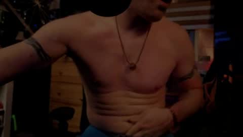 Str8 online show from March 30, 8:09 pm