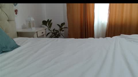 Vivian online show from November 11, 7:43 am