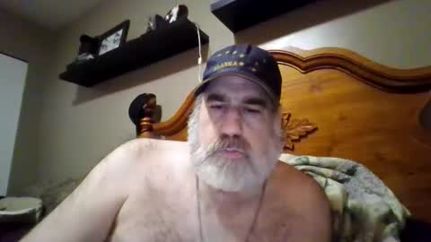 Straightbear4you online show from May 6, 3:12 am
