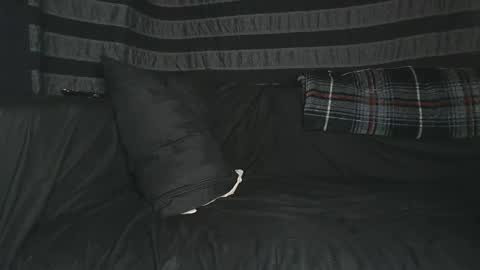 straitpipermann22 online show from October 20, 5:45 am