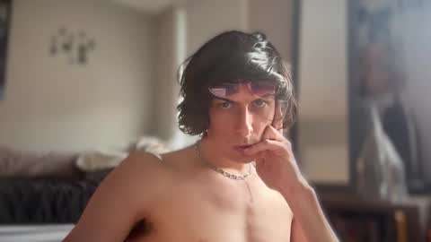 stratusfactionxoxo online show from April 13, 7:07 pm