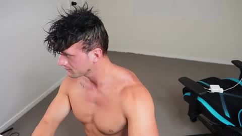 streatmeat online show from January 6, 10:36 pm