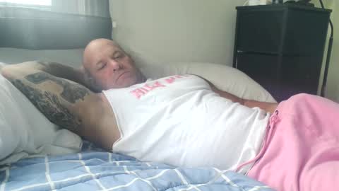 StrongAndHard online show from October 24, 6:30 pm