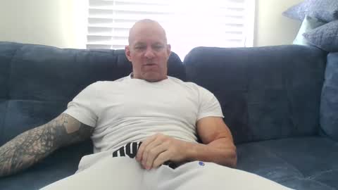 StrongAndHard online show from October 13, 2:30 pm