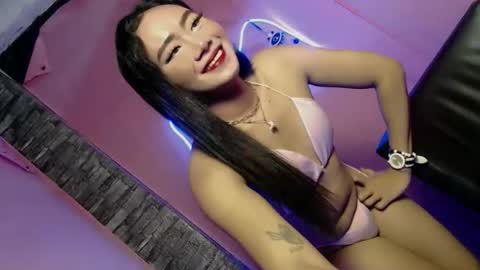stunning_andrea69 online show from February 8, 11:24 am
