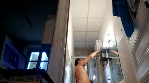 Tom online show from December 18, 9:26 am