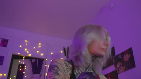 succubus_66 online show from January 26, 10:34 am