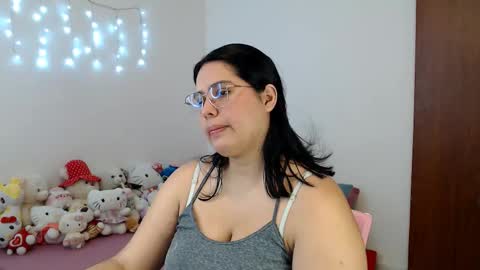 Sofi Kitty online show from February 4, 1:20 am